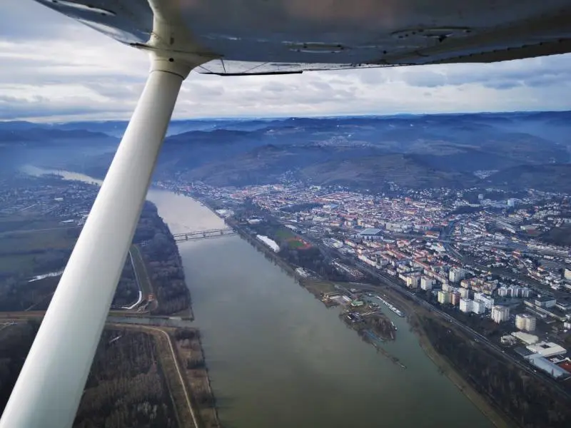 Start zum Rundflug von Krems Langenlois